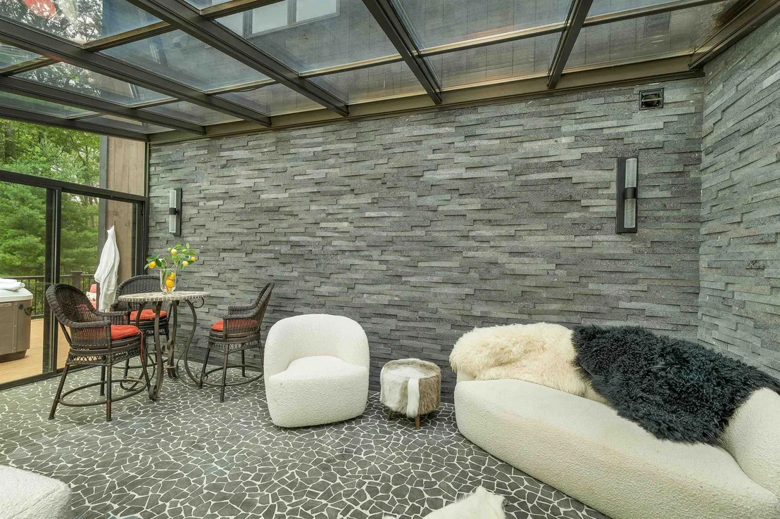 Photo of 125 Castle Hill