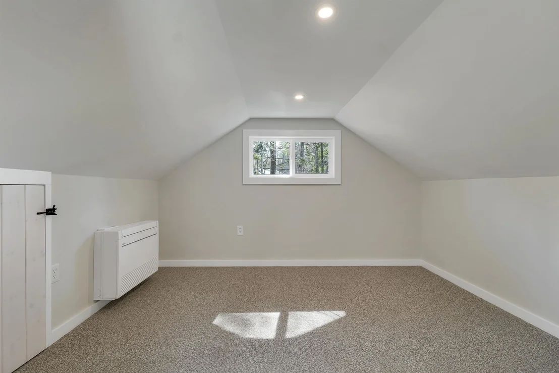 Photo of 84 Maple