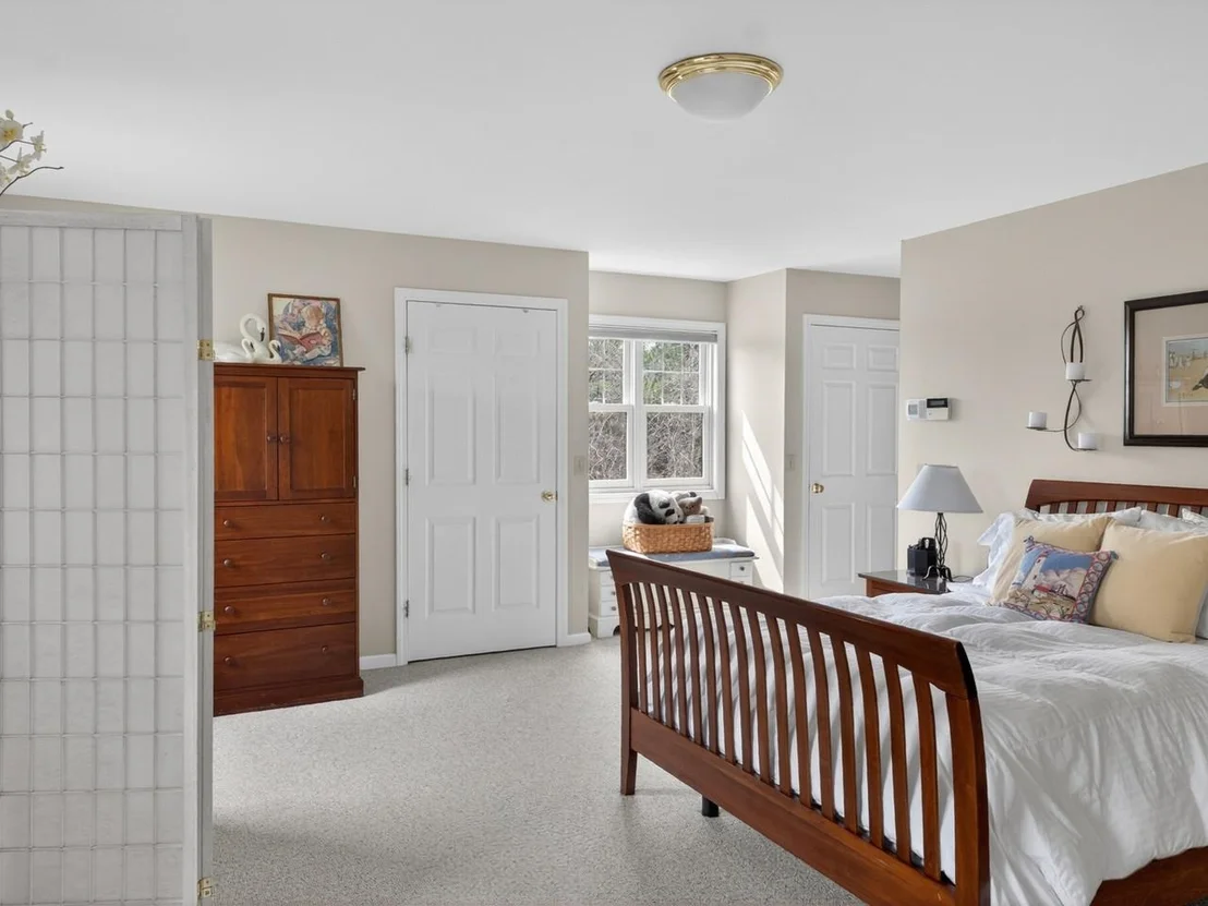 Photo of 79 Featherbed
