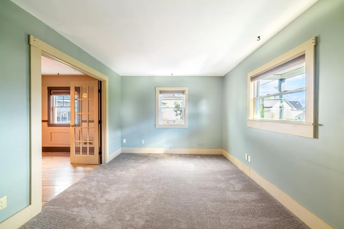 Photo of 266 Madison