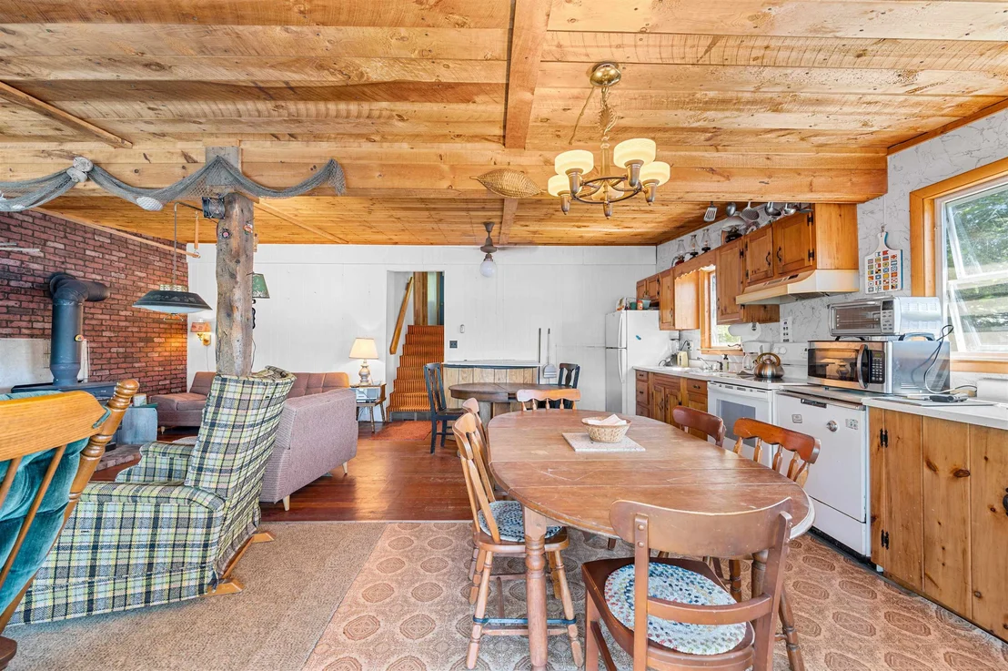 Photo of 894 Onion Point