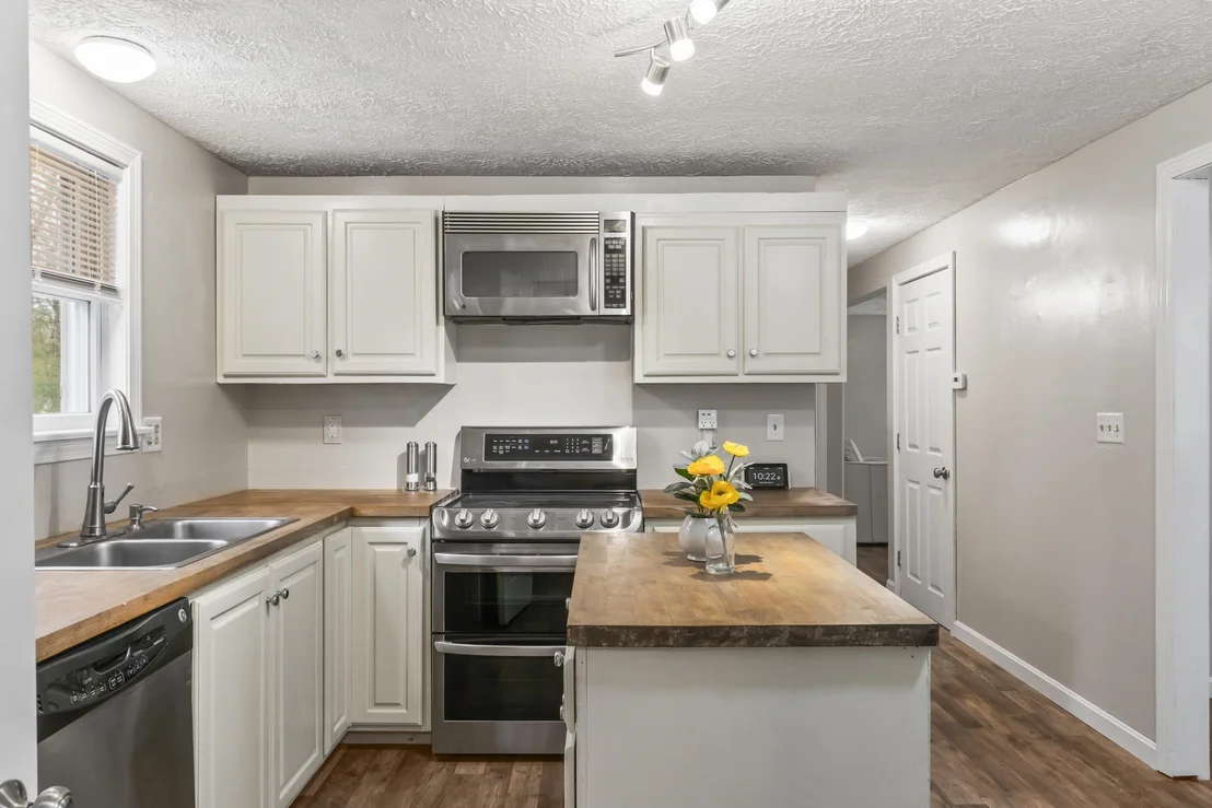 Photo of 35 Buttonwood