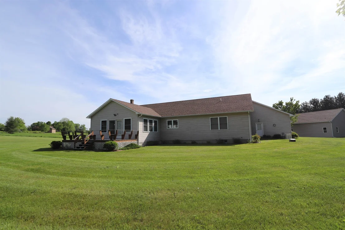 Photo of 348 Whispering Pines