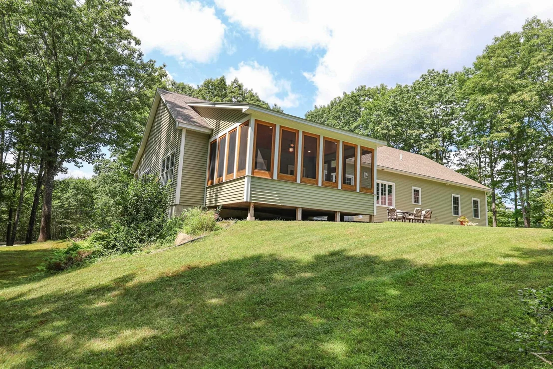 Photo of 237 Grapevine