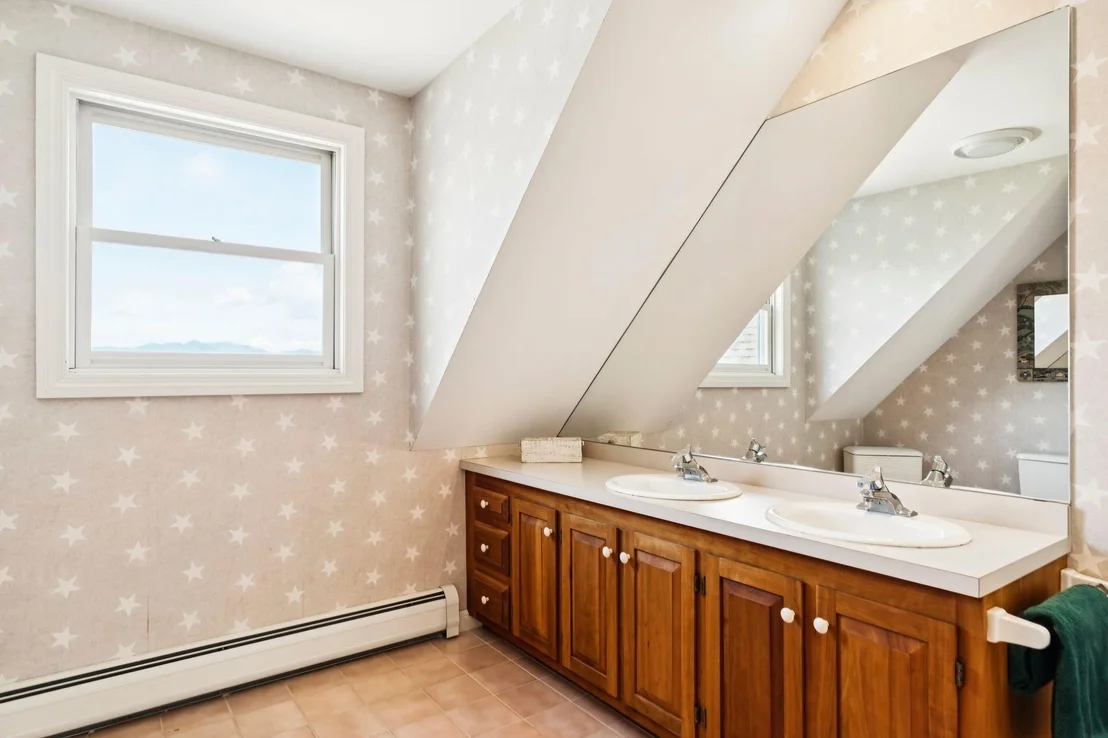 Photo of 600 Taber Ridge