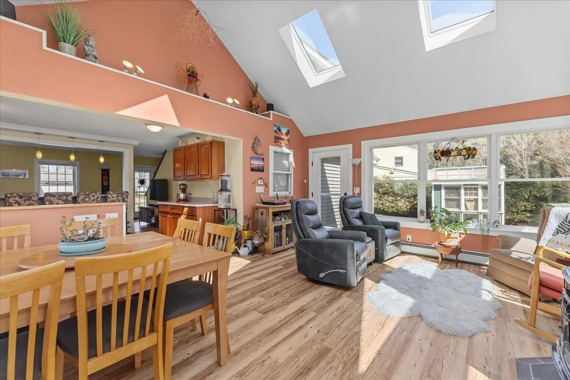 Photo of 191 Bayview