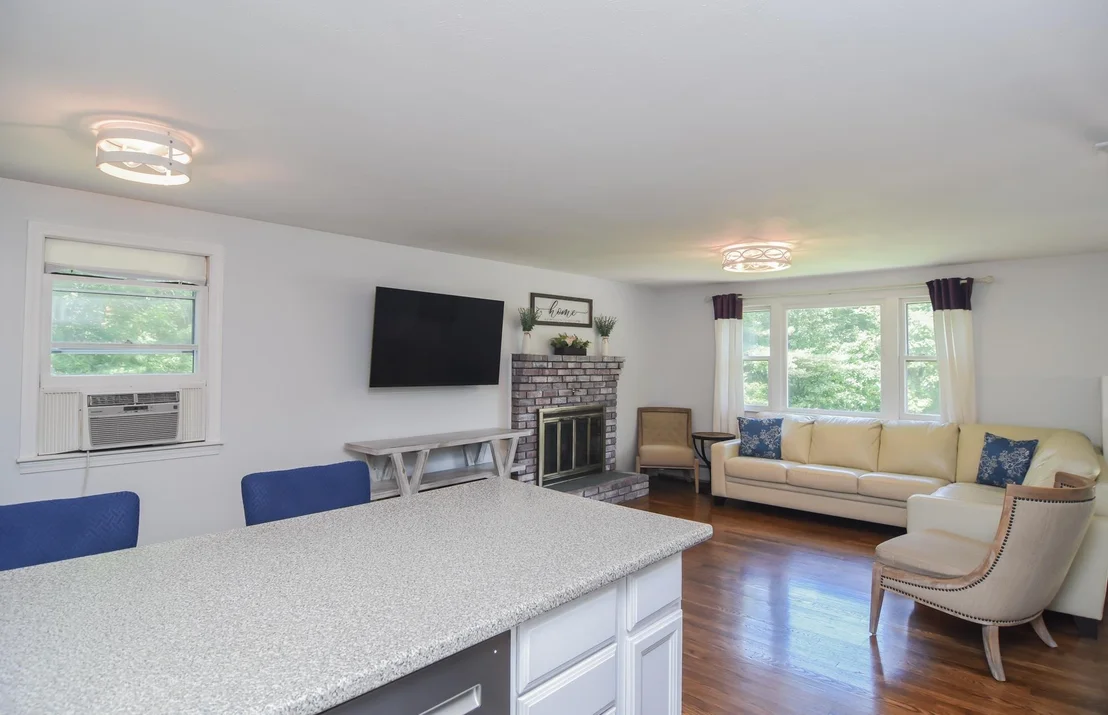 Photo of 3 Greenleaf