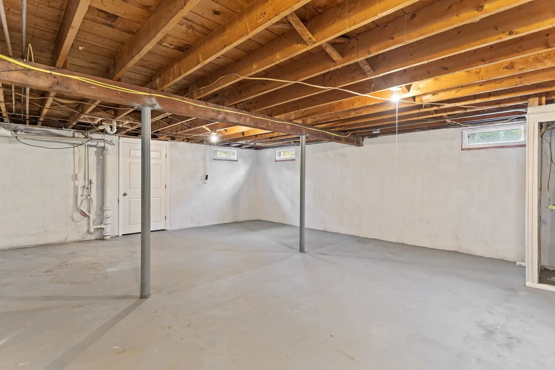 Photo of 12 Hemlock