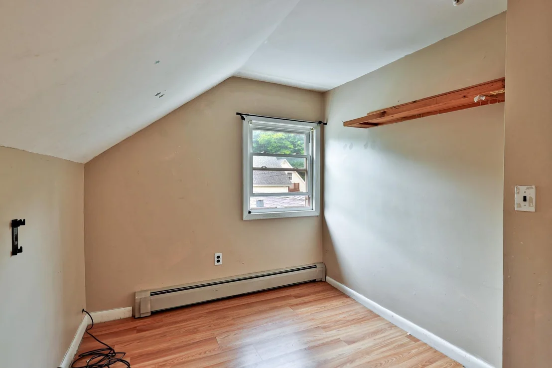 Photo of 43 Taylor