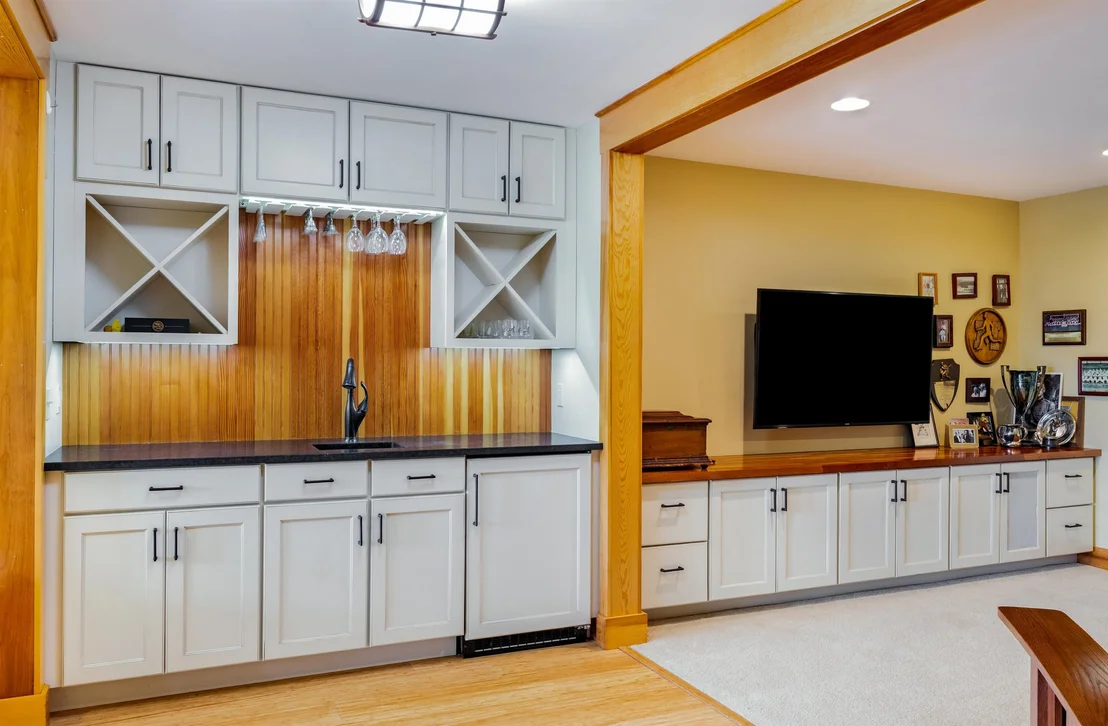 Photo of 947 Oak Hill