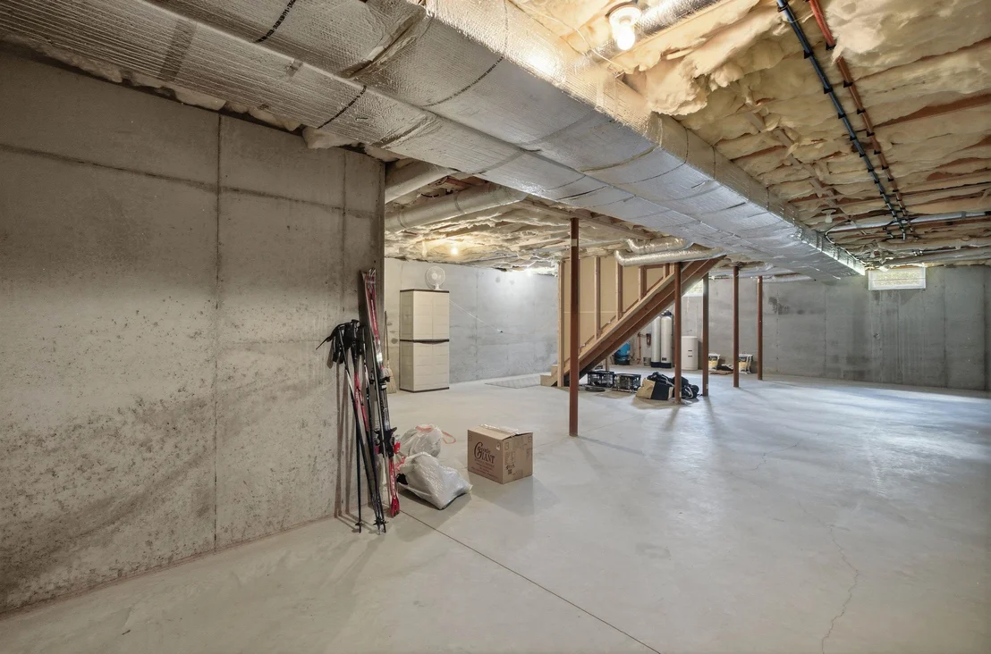 Photo of 48 Adams