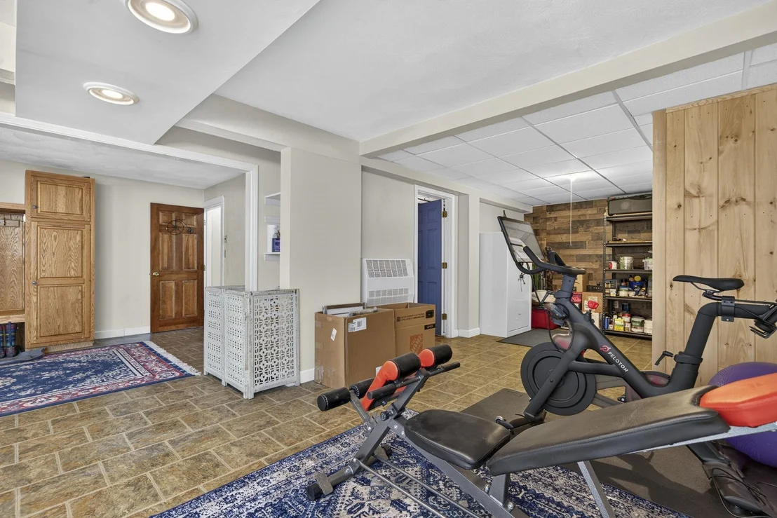 Photo of 28 Longview