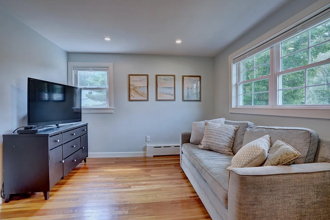 Photo of 354 Wallis