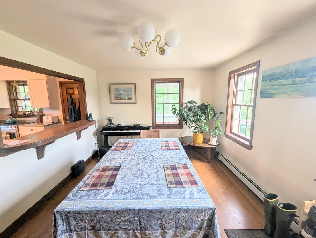 Photo of 3954 West Barnet