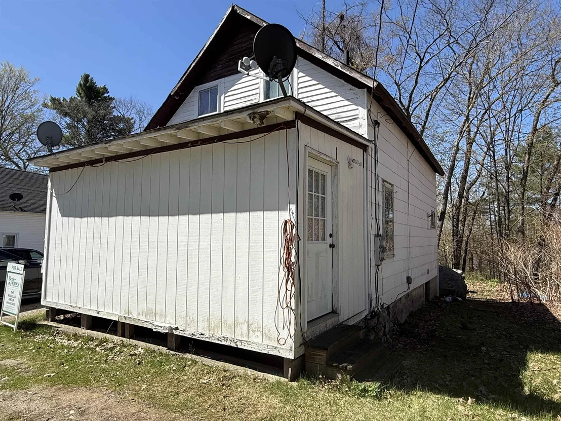 Photo of 32 Charles