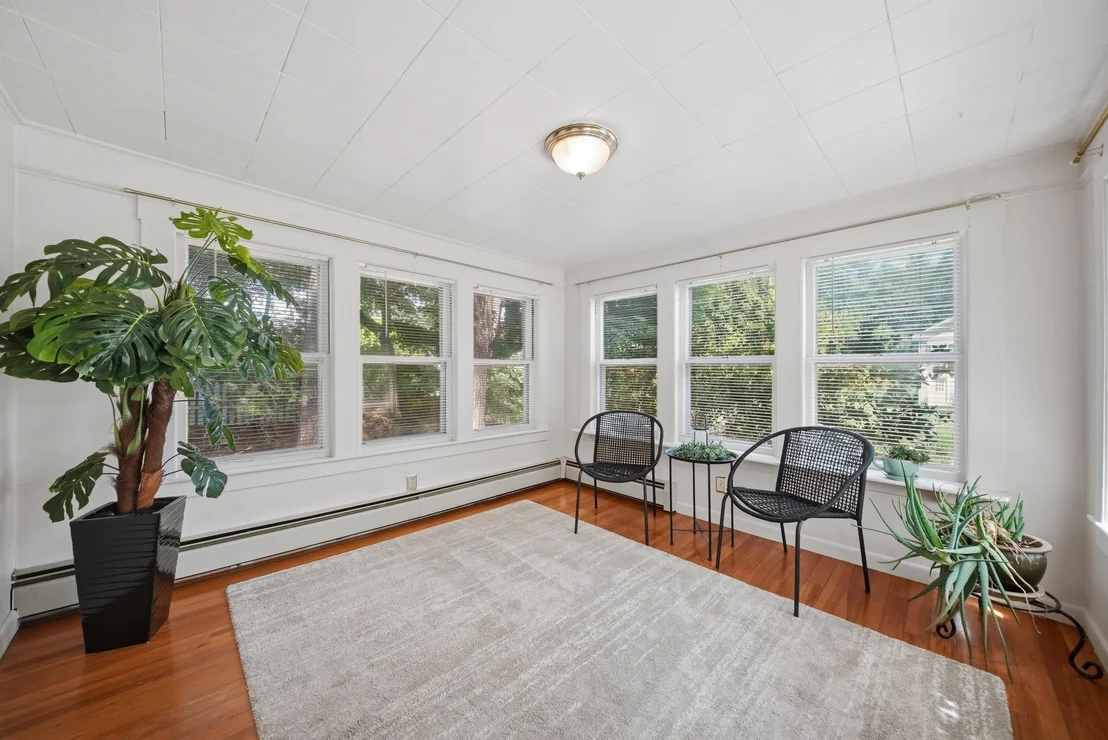 Photo of 545 N State