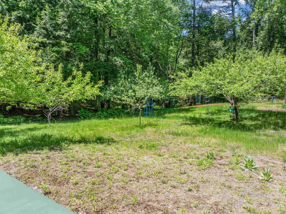 Photo of 47 Forest Pond