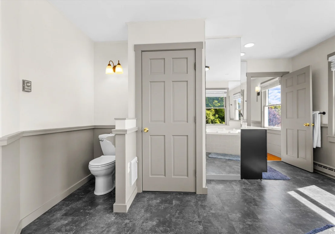 Photo of 470 Maple