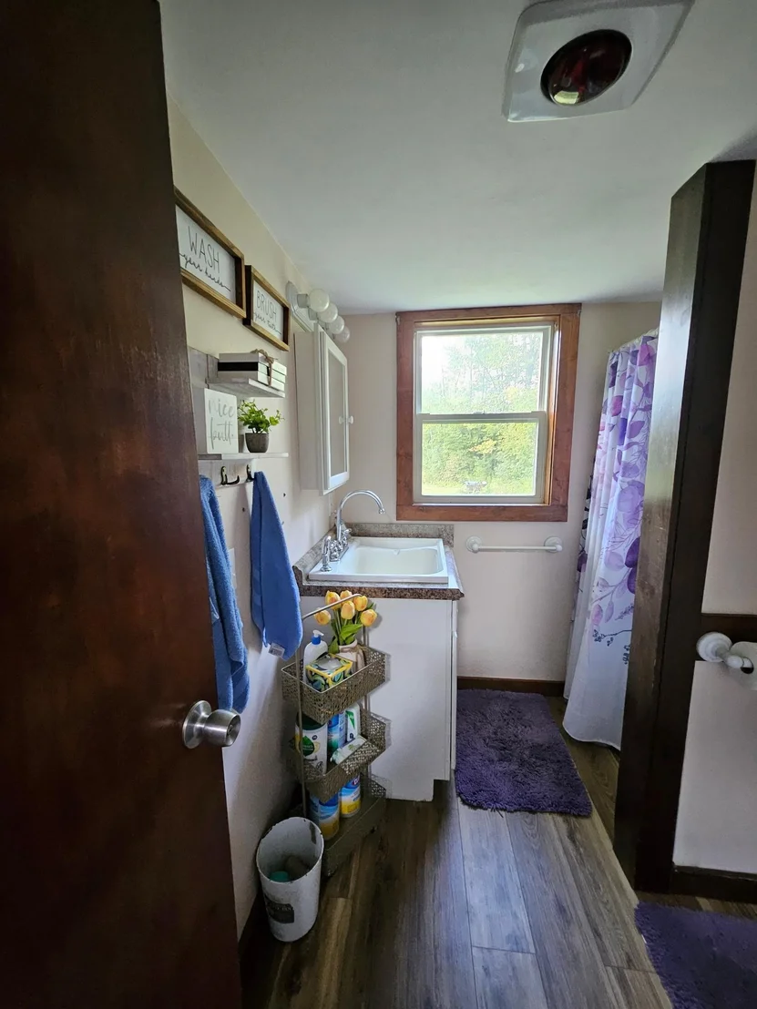 Photo of 731 Howard Hill