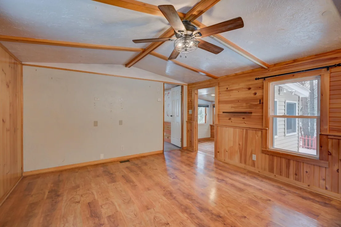 Photo of 331 Lamplighter