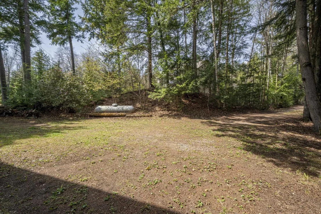 Photo of 408 Whitney