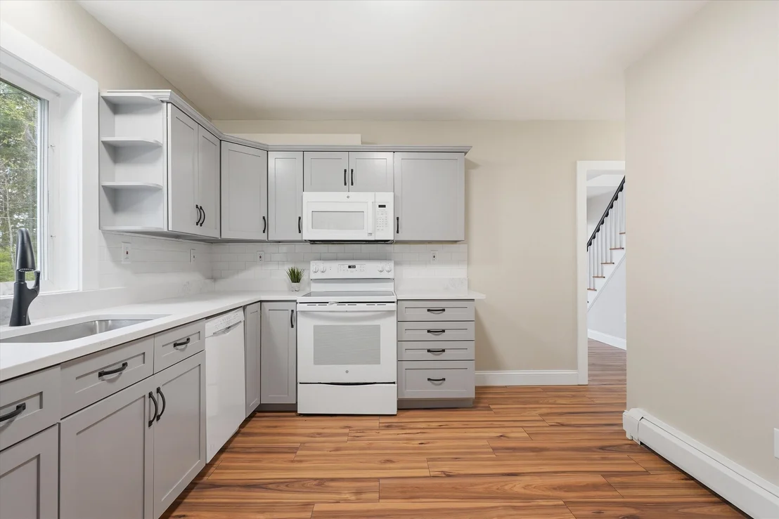 Photo of 293 Lawrence
