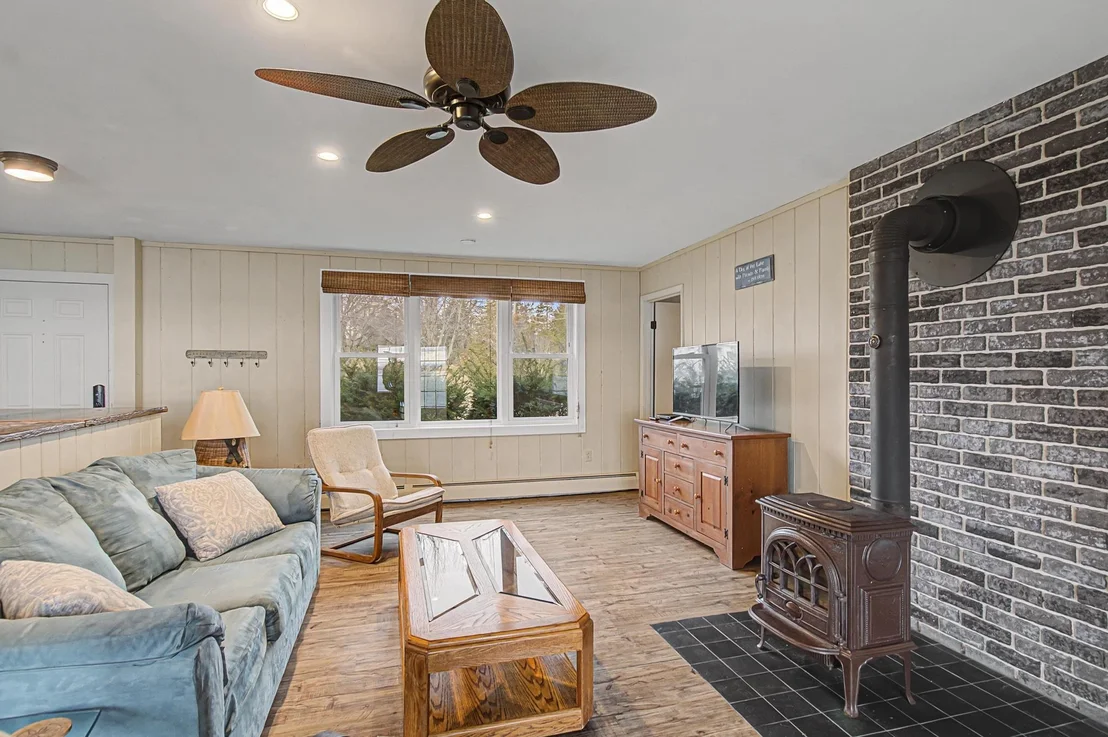 Photo of 87 Jayview