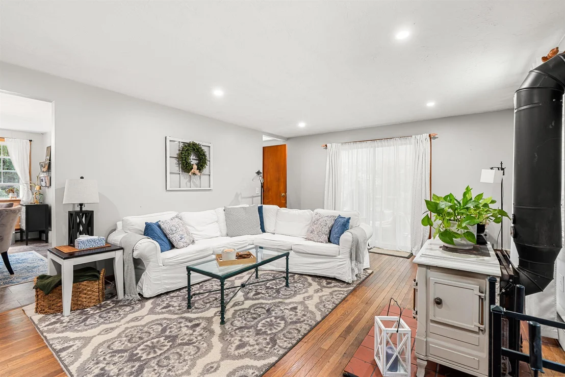 Photo of 13 Barnard Hill