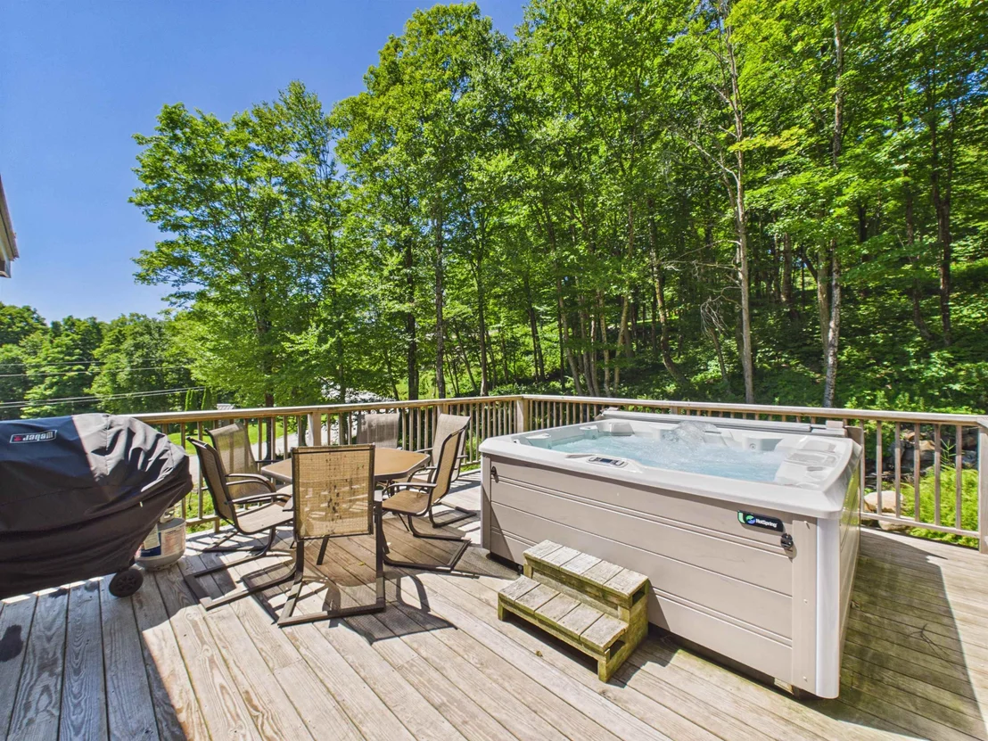 Photo of Unit UNITD at 300 Trailside