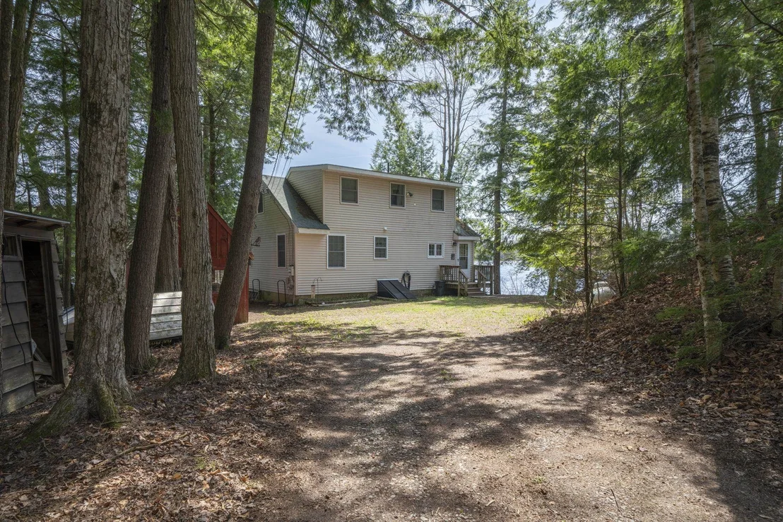 Photo of 408 Whitney