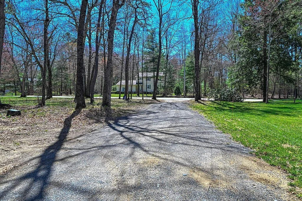 Photo of 32 Hickory