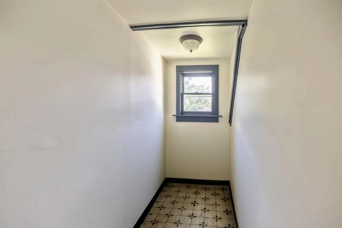 Photo of 295 Main