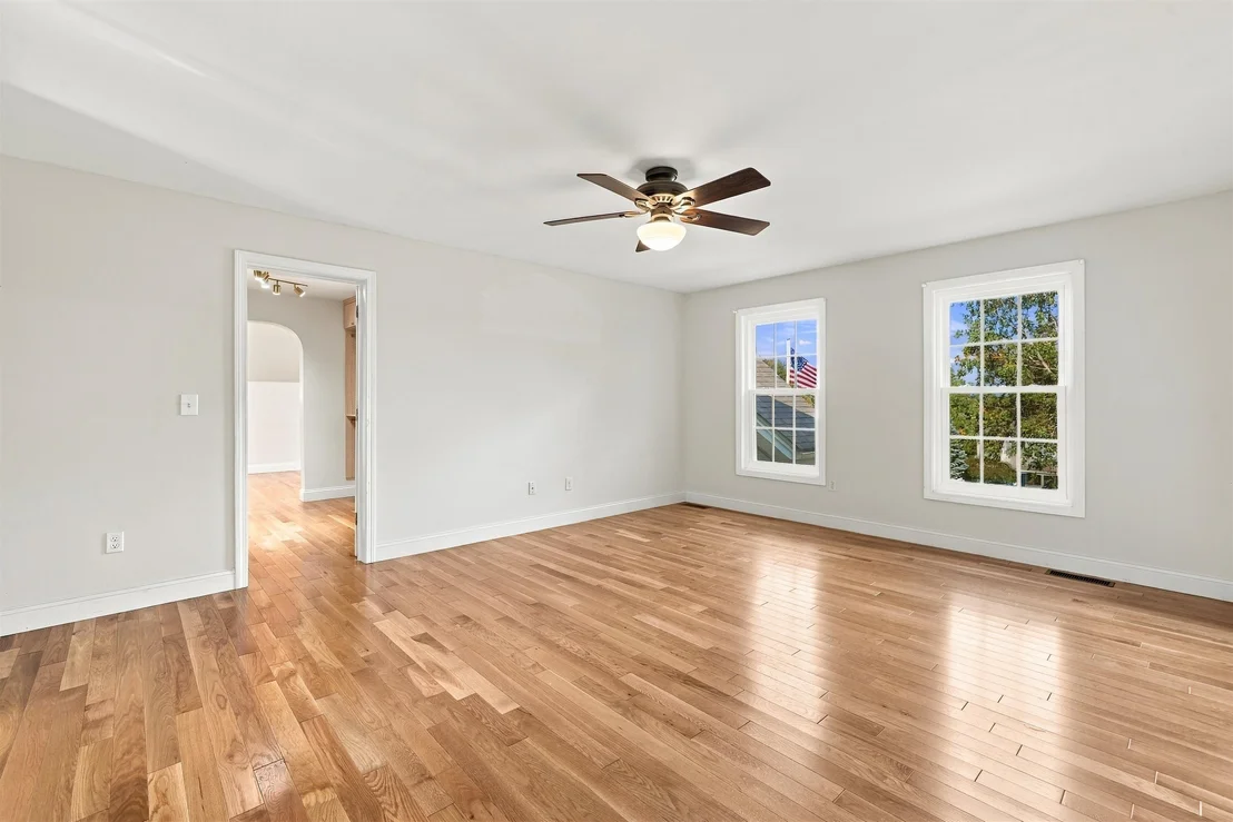 Photo of 13 Longview