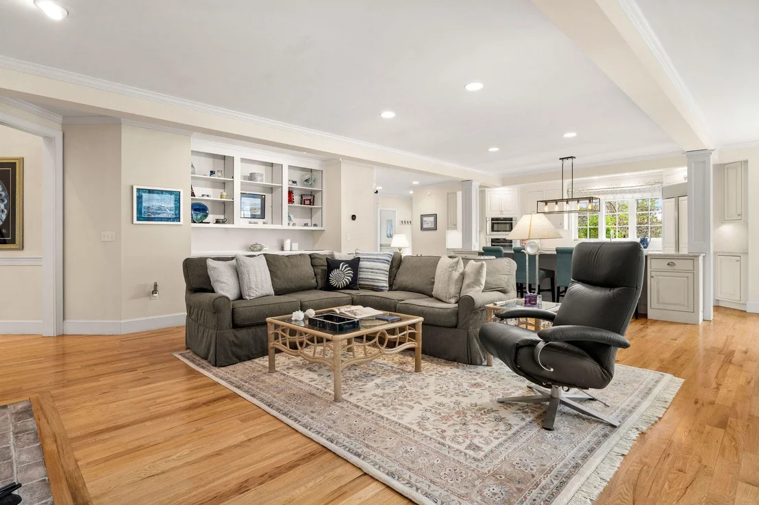 Photo of 21 Garland