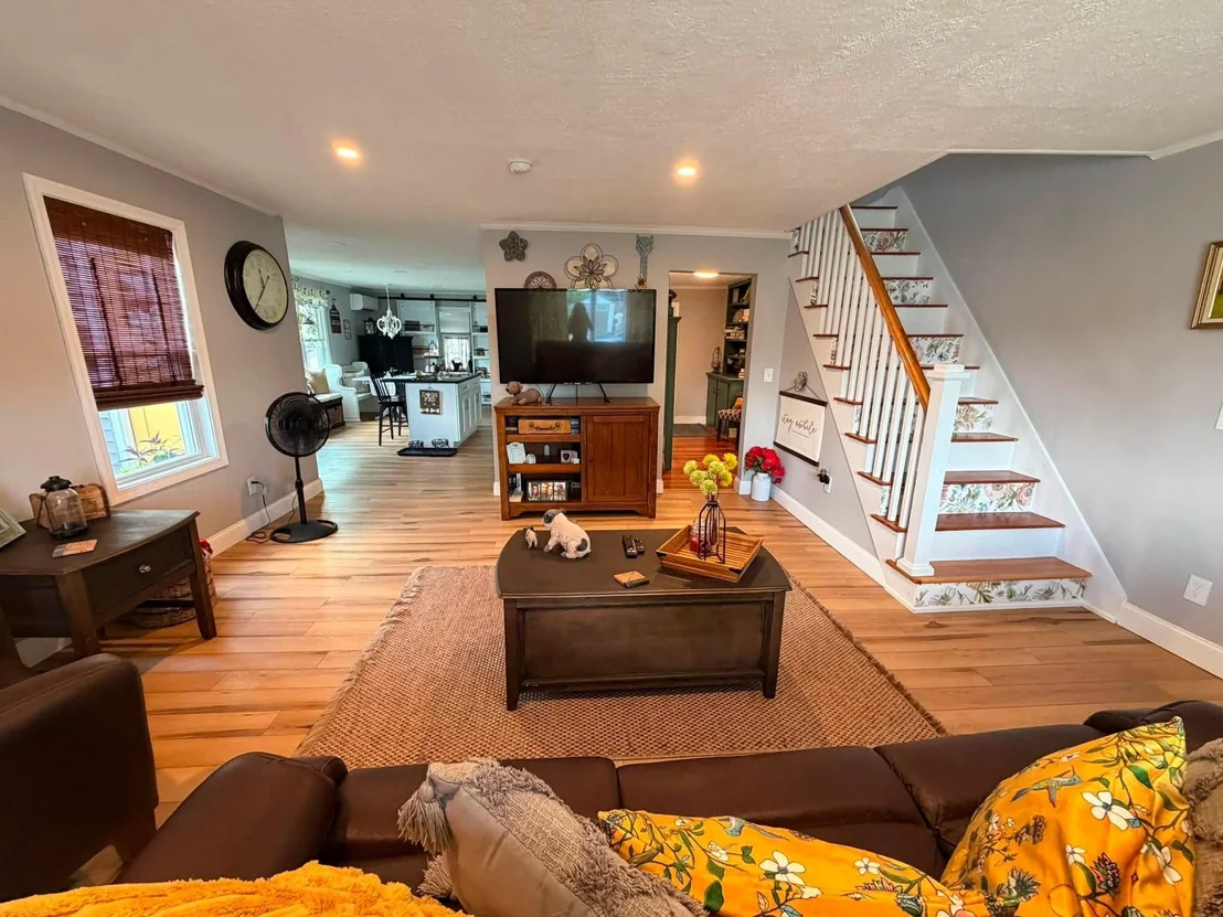 Photo of 98 Maple
