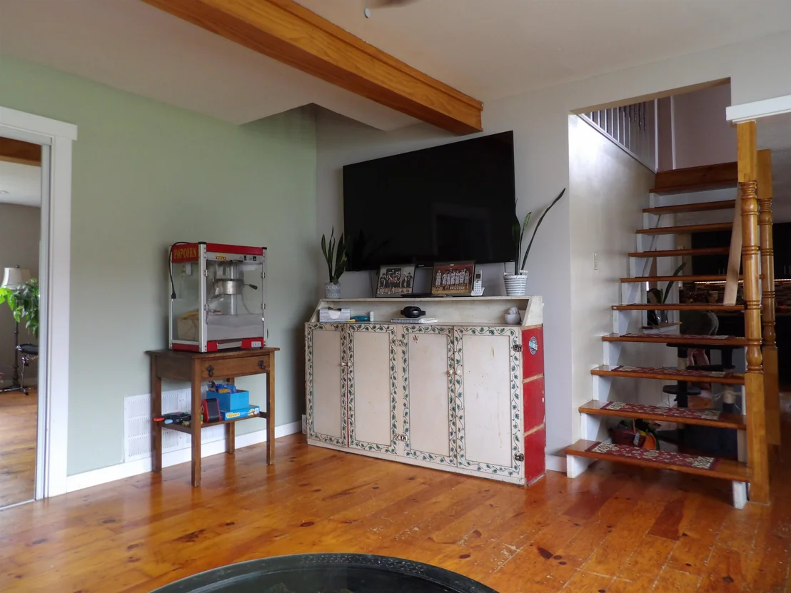 Photo of 76 Meadowview