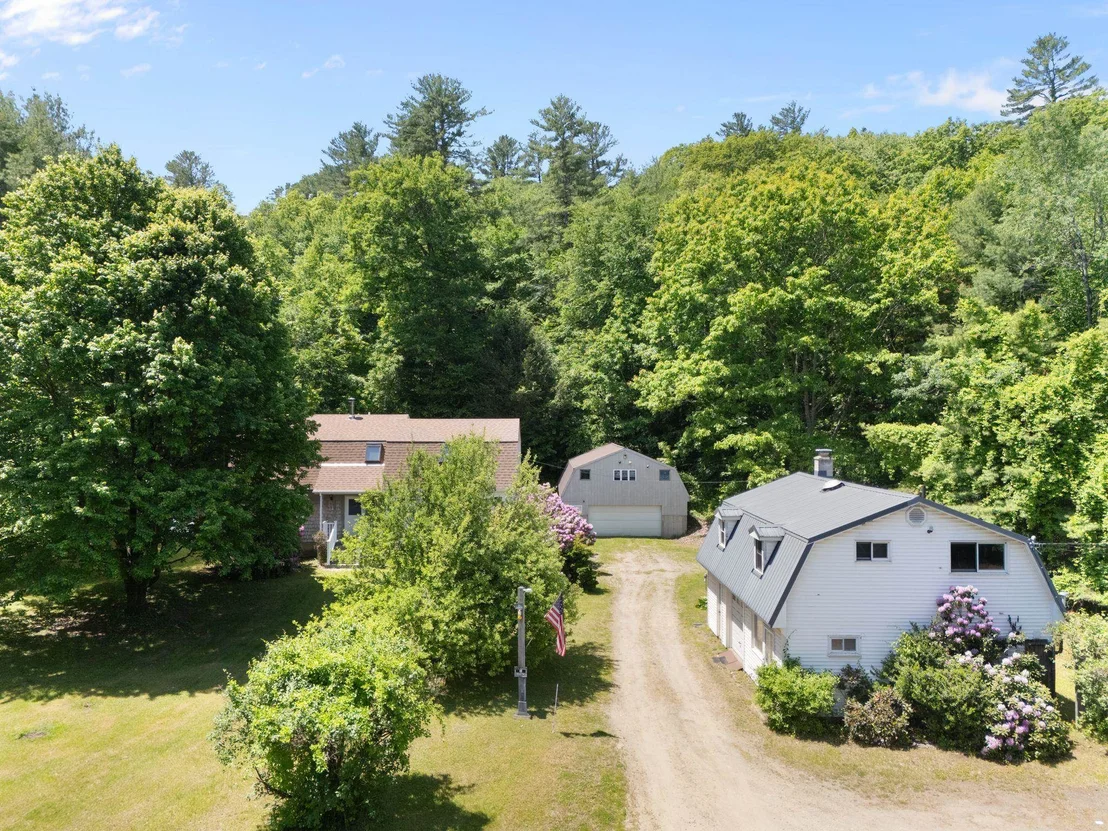 Photo of 3333 West River