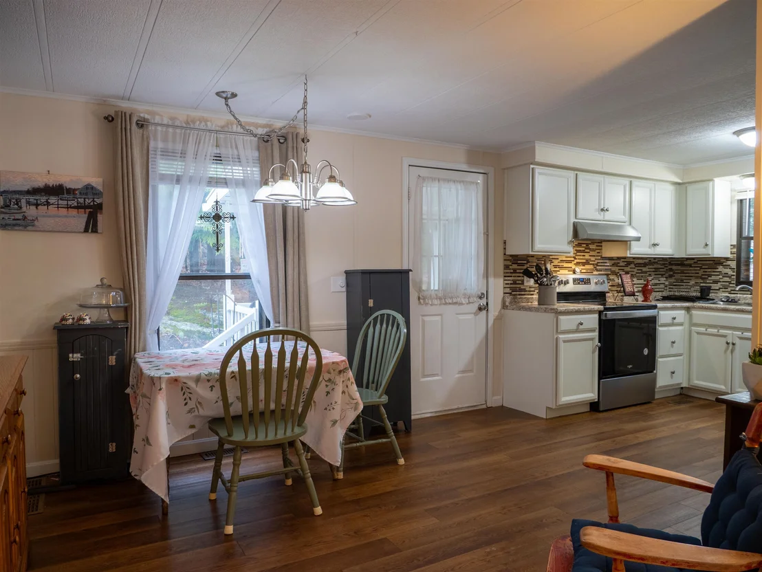 Photo of 52 Monadnock