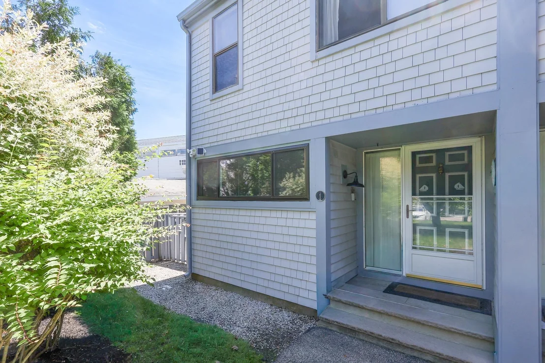 Photo of Unit 1 at 951 Ocean