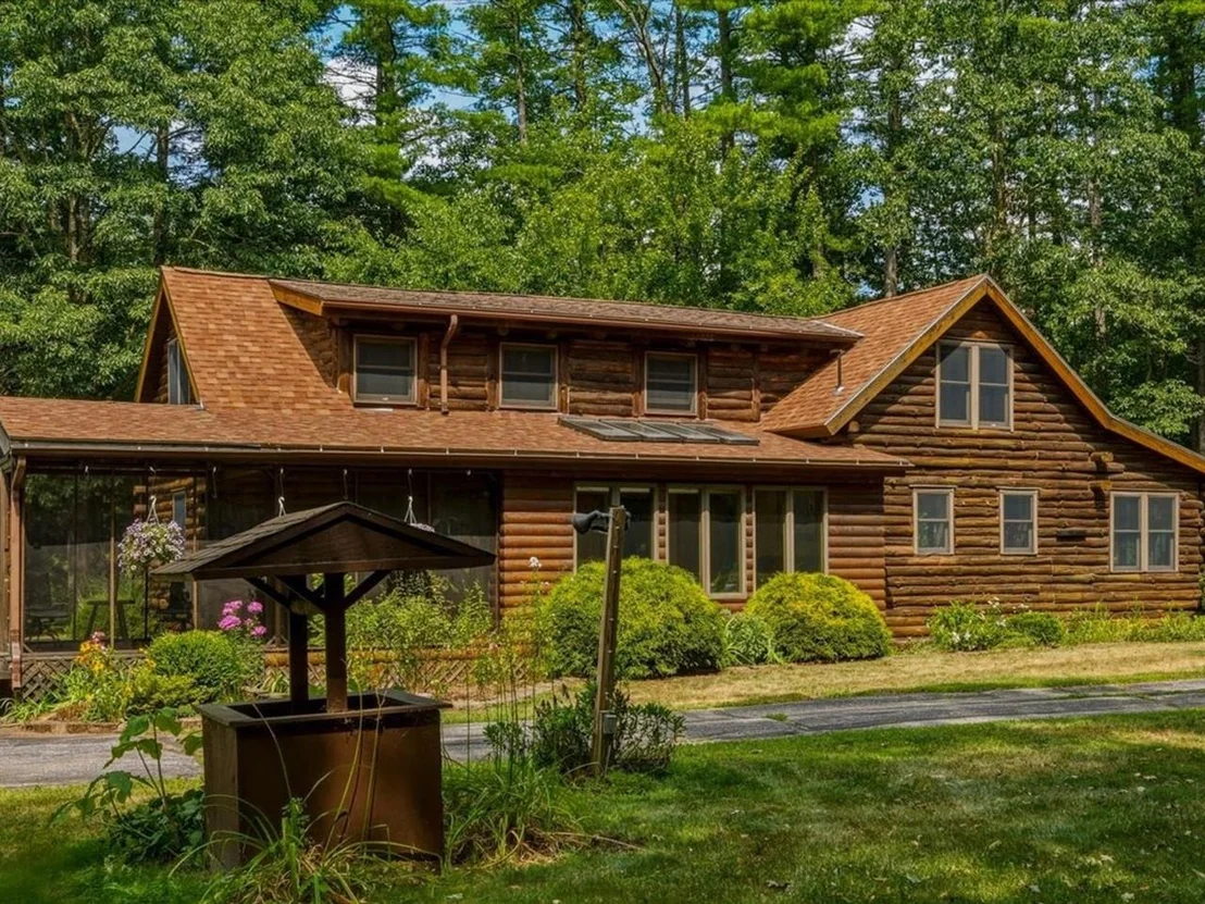 Photo of 709 West Milton