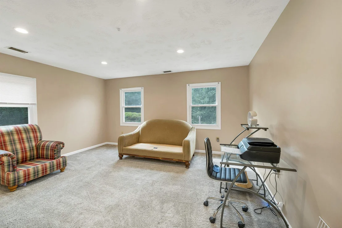 Photo of 78 Warner Hill
