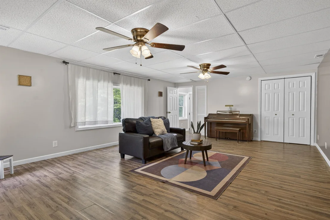 Photo of 112 Shaker