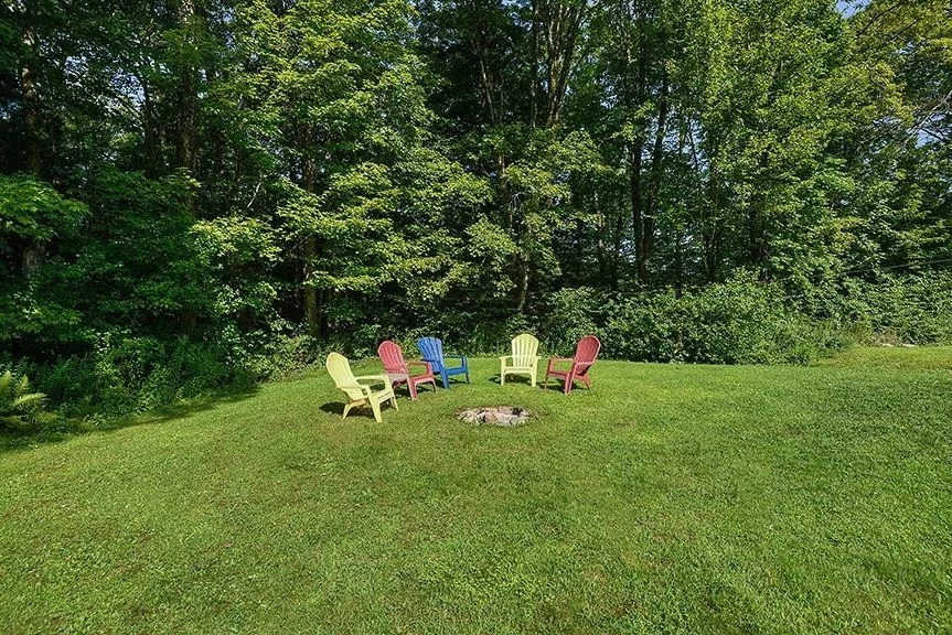 Photo of 552 Valley