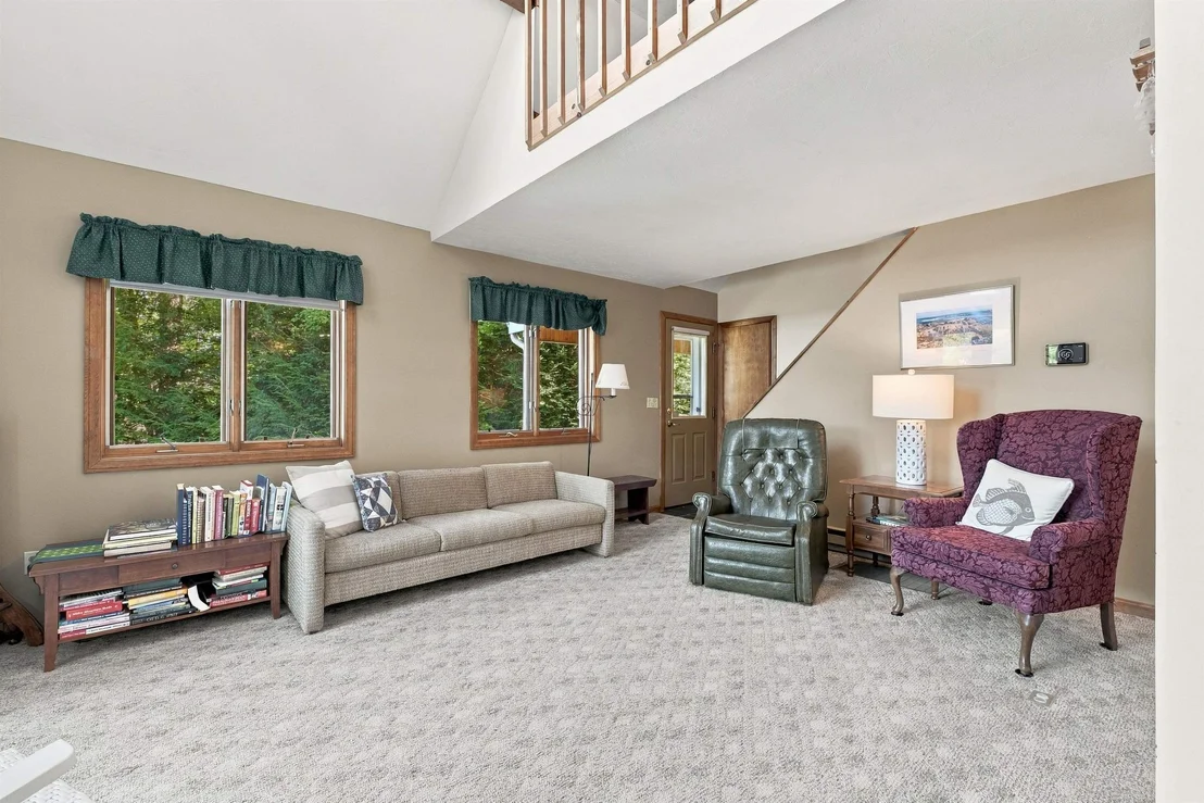 Photo of 212 Varney