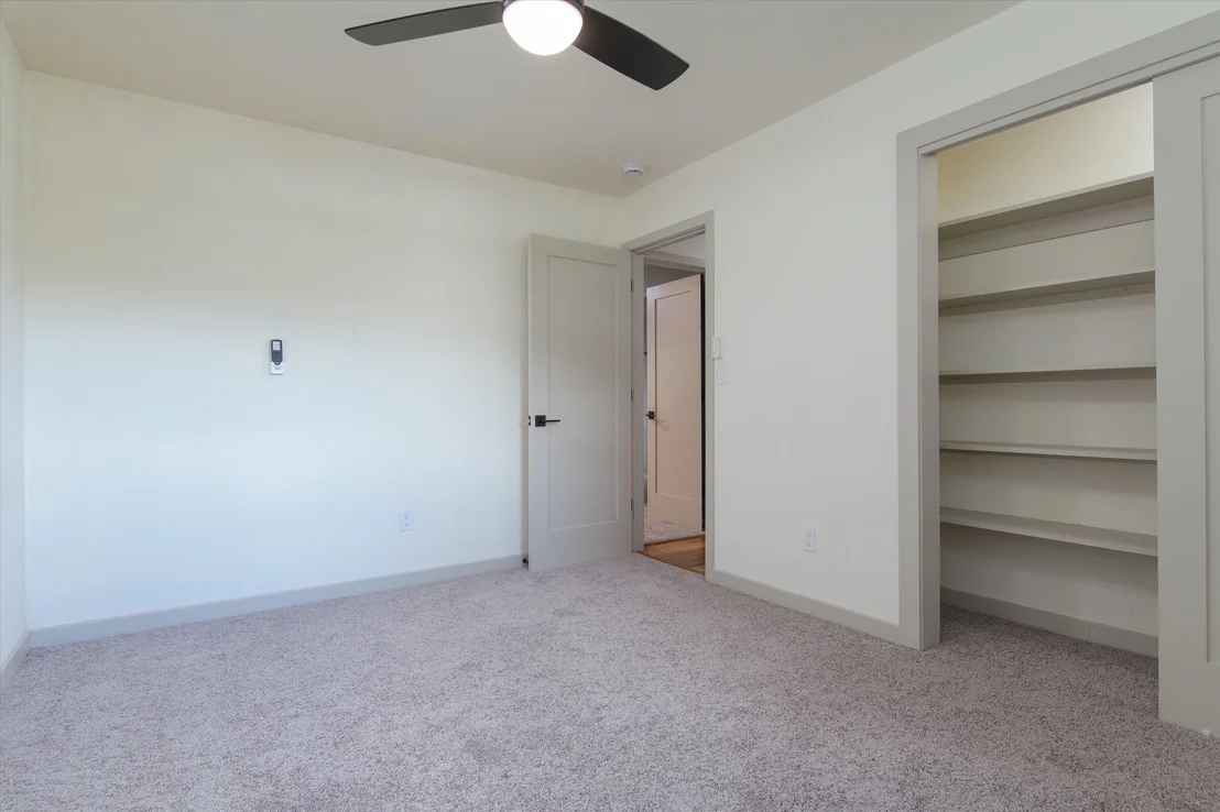 Photo of 1141 Burgess