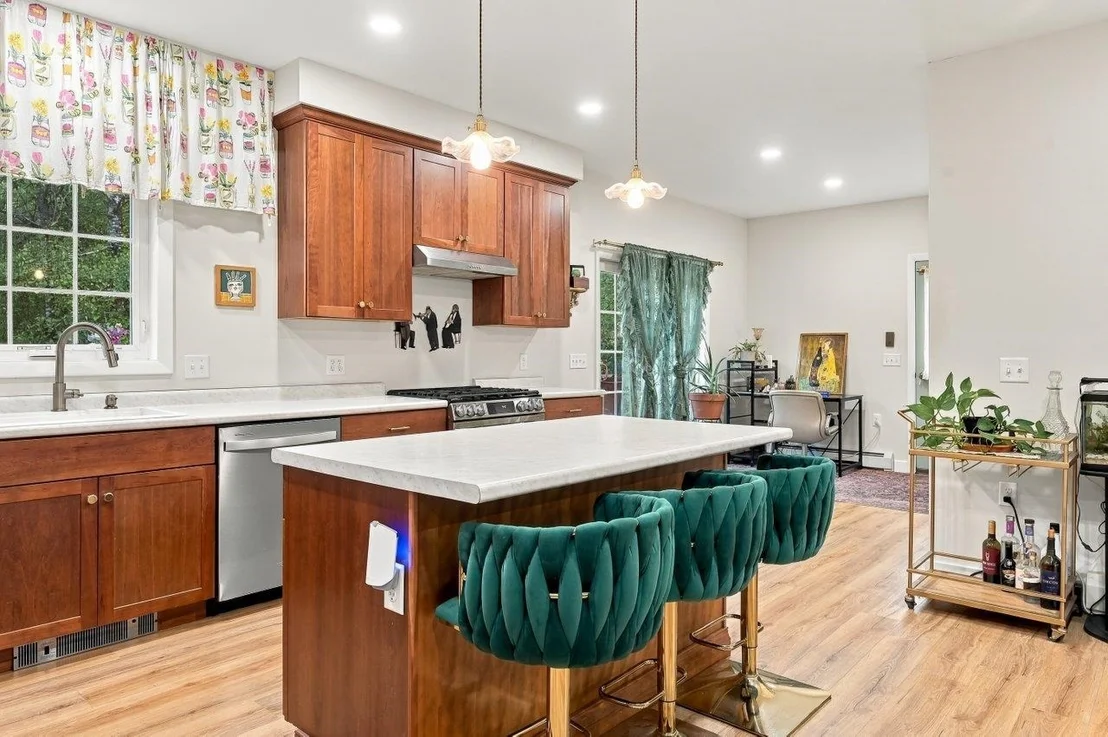 Photo of 32 Hilliard