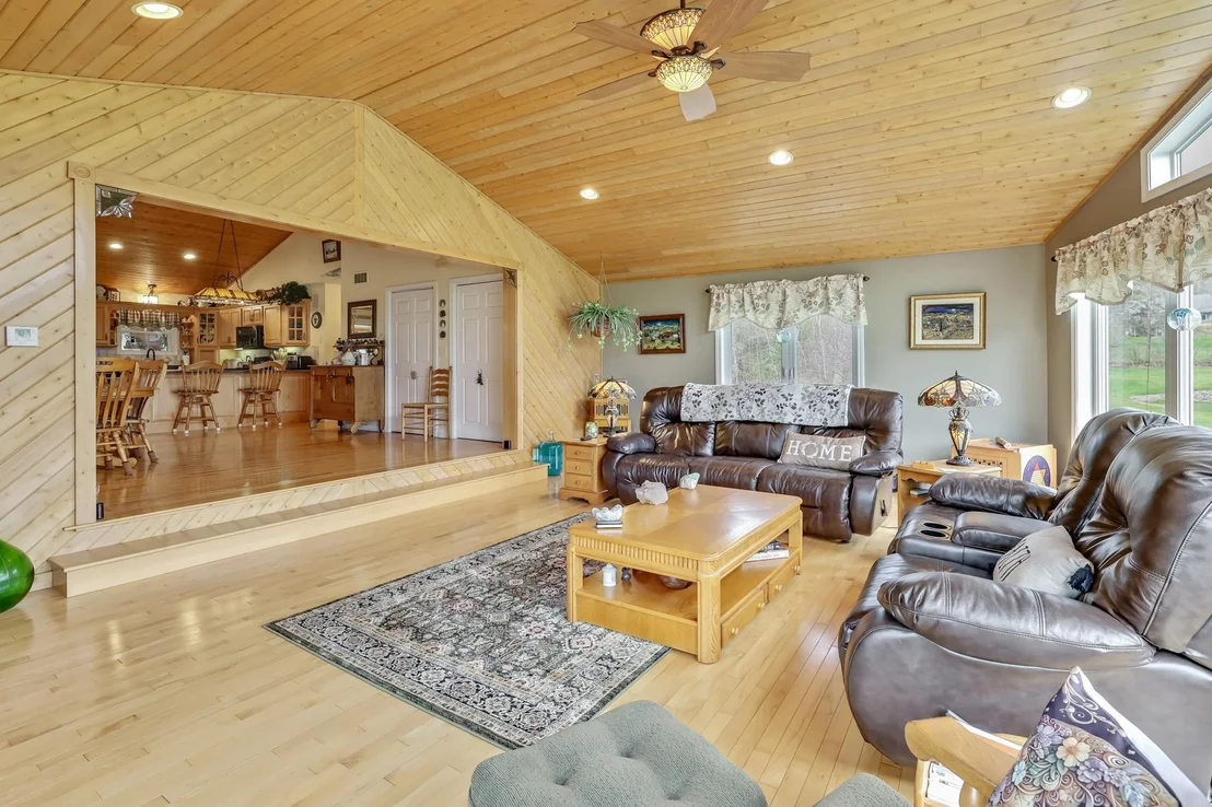 Photo of 348 Maple
