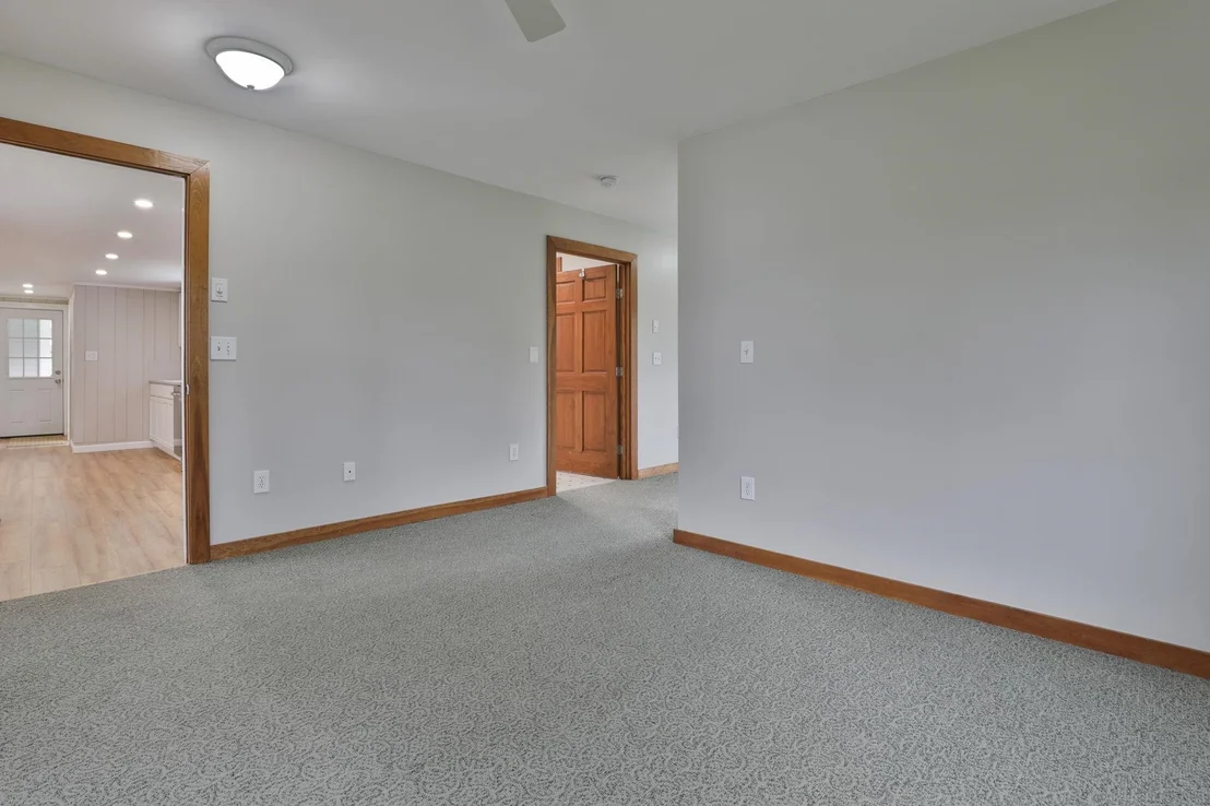 Photo of 17 Derry