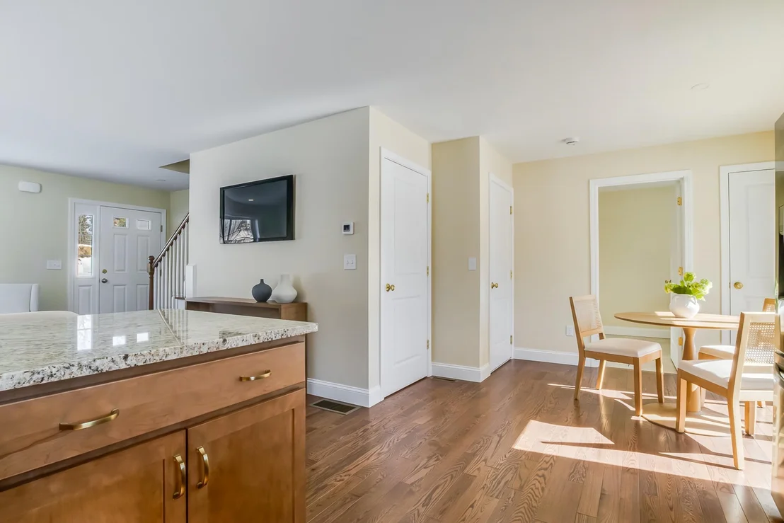 Photo of Unit 11 at 15B Violette
