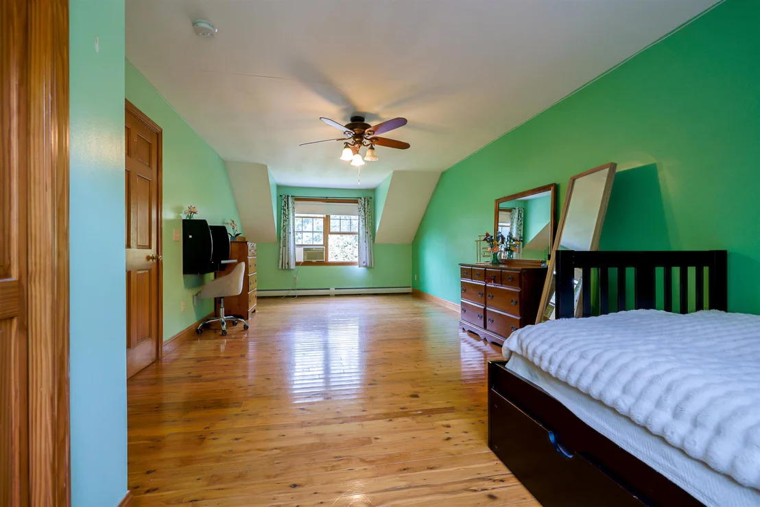 Photo of 53 Buzzell Hill